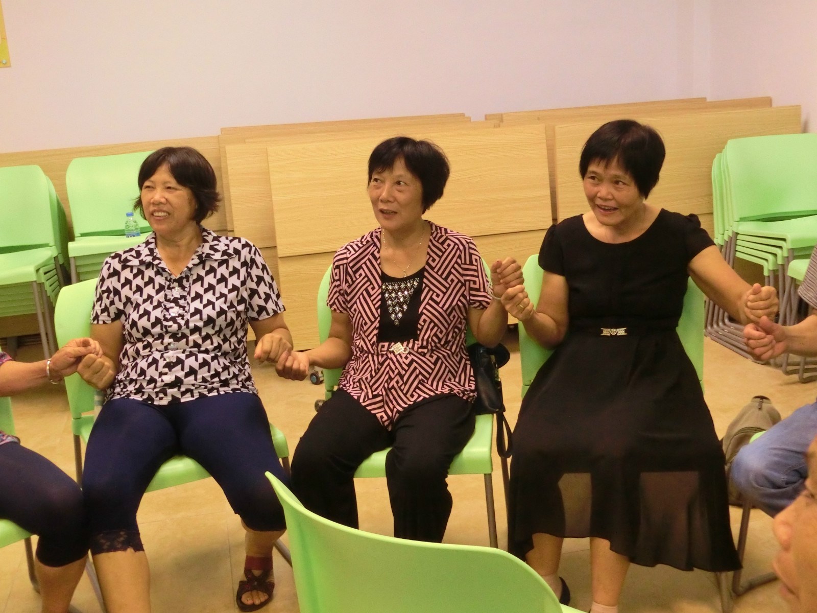 認(rèn)真聽以防被捉_meitu_3.jpg